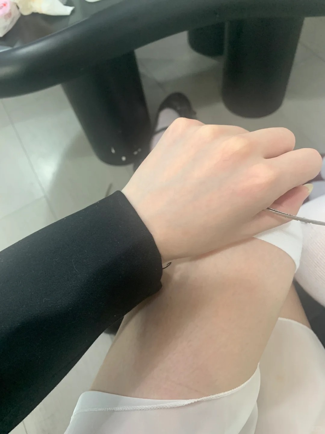 这算白吗
有没有香香白白的美女分享一下美白经验