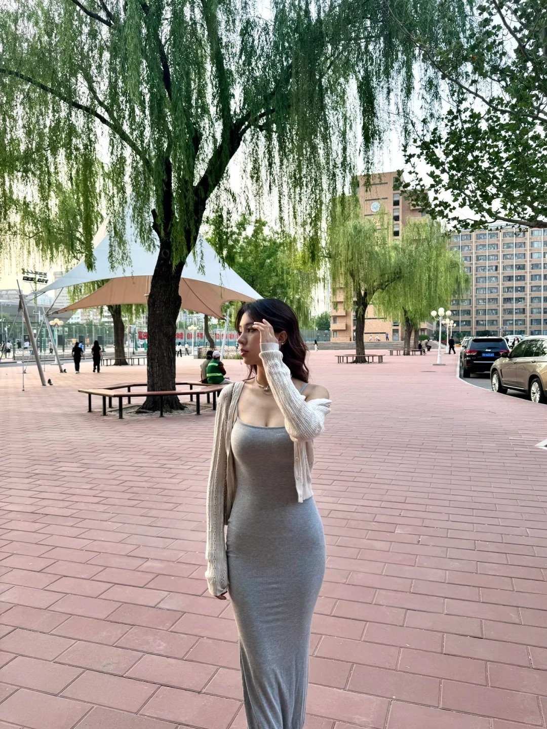 对外经贸｜答辩完了😭重获新生😭
📚
一答辩完就出门玩哈哈哈哈，在宿舍楼下迫