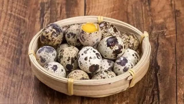 5款鹌鹑蛋的极简做法，烹饪过程简单，中老年人超爱吃，超赞！