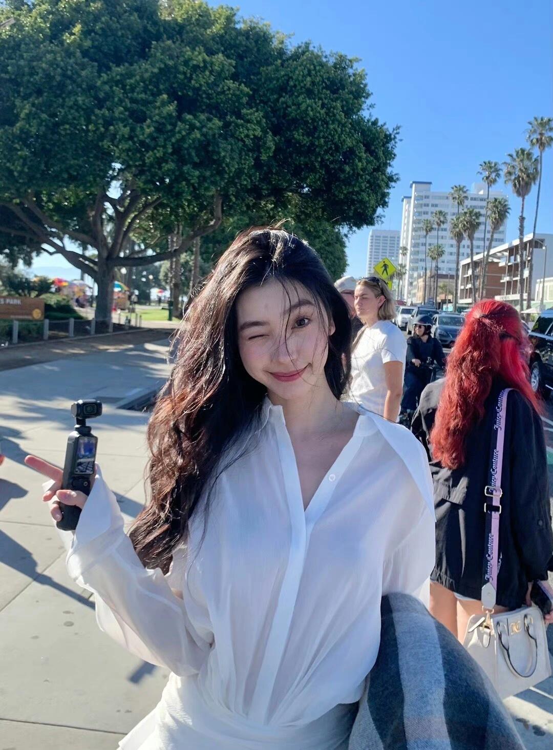 易梦玲——温暖而热烈