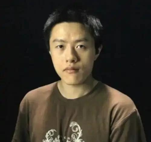 就算是以后不拍电影了，也没遗憾，只这一次就够名垂青史了
饺子是彩条屋老板赏识投资