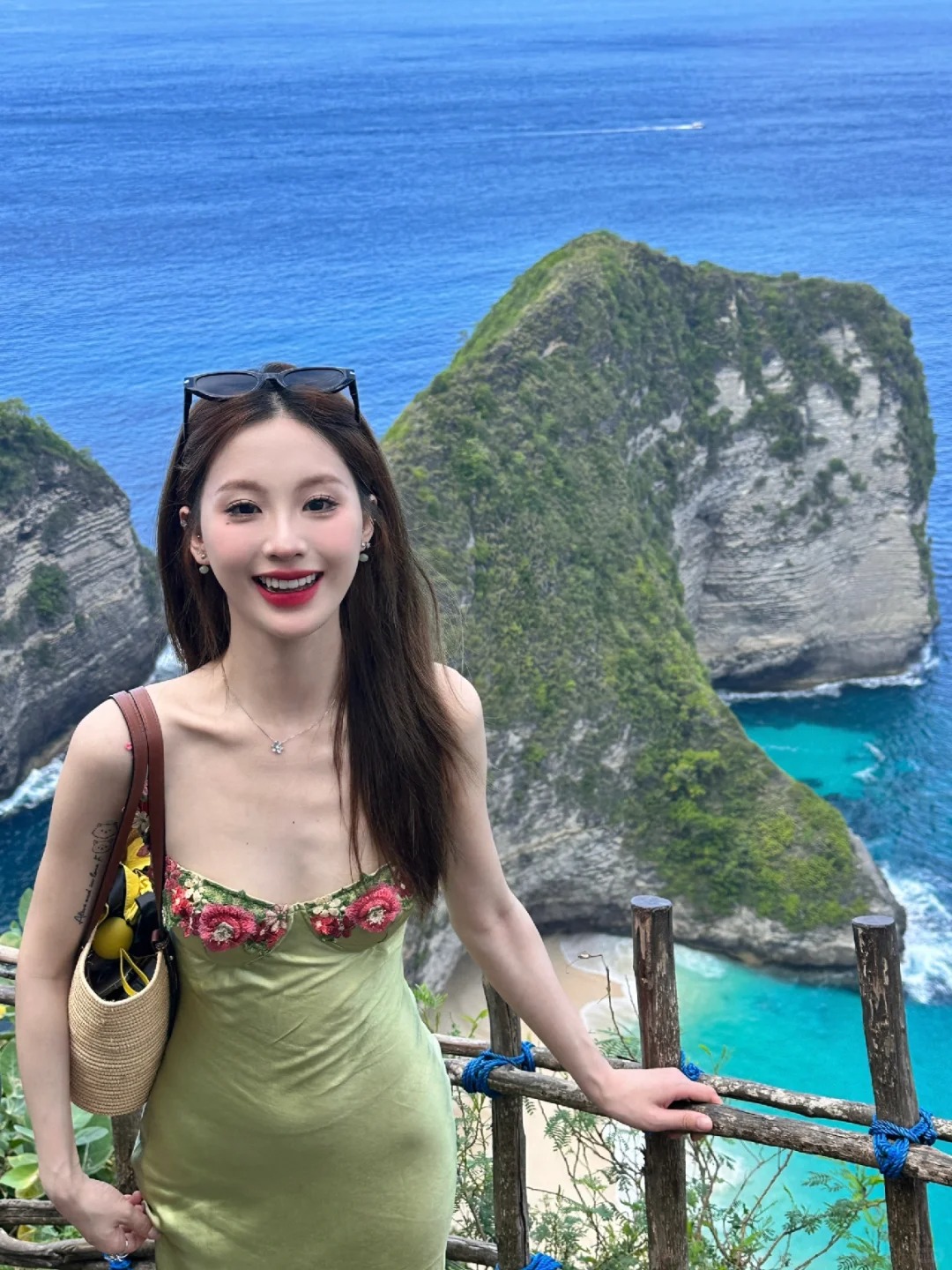 𝐁𝐚𝐥𝐢🏝️巴厘岛的美人鱼
巴厘岛第一站 佩尼达岛的钻石沙滩和精灵悬崖
