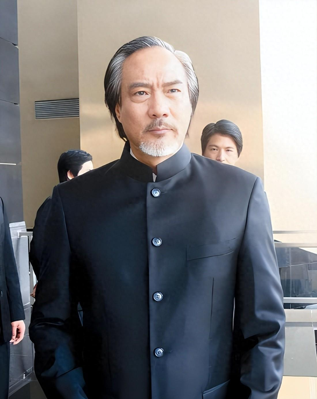 香港演员徐少强不幸离世了，享年 73 岁。有知情人爆料称，食道癌晚期的病痛对他来
