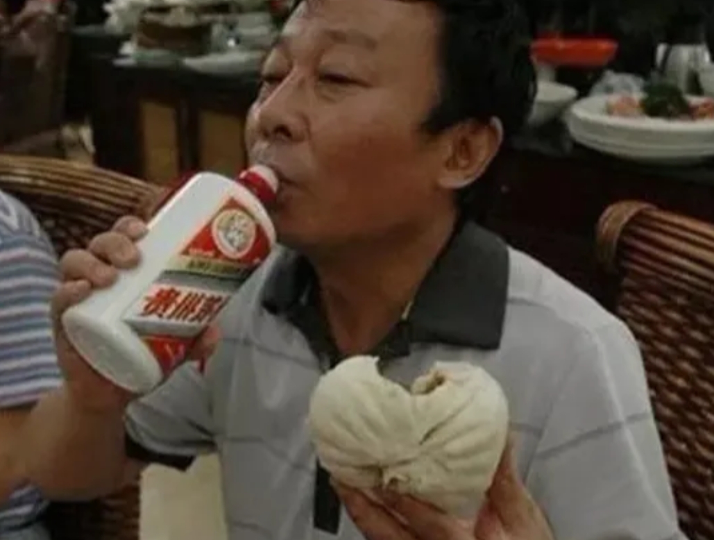 滁河污染，鱼虾遭殃，咱们公职人员心里也不是滋味，尤其在镜头前，闭嘴不是，开腔又怕