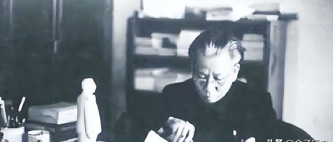 1996年，李讷来到三峡，当她得知刘源在此工作，立刻欣喜地提出想见一面，刘源闻讯