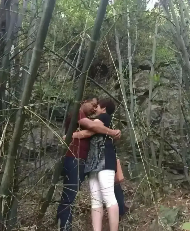难道这就是传说中的老同学聚会🤔