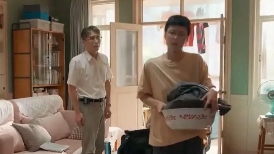 央视力推剧：上线一天即霸榜，剧情有何魔力？