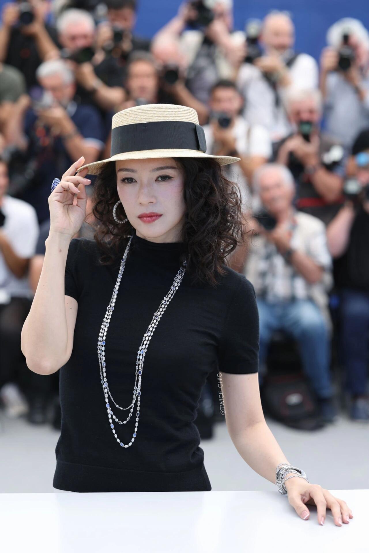 45岁章子怡，爽文女主？