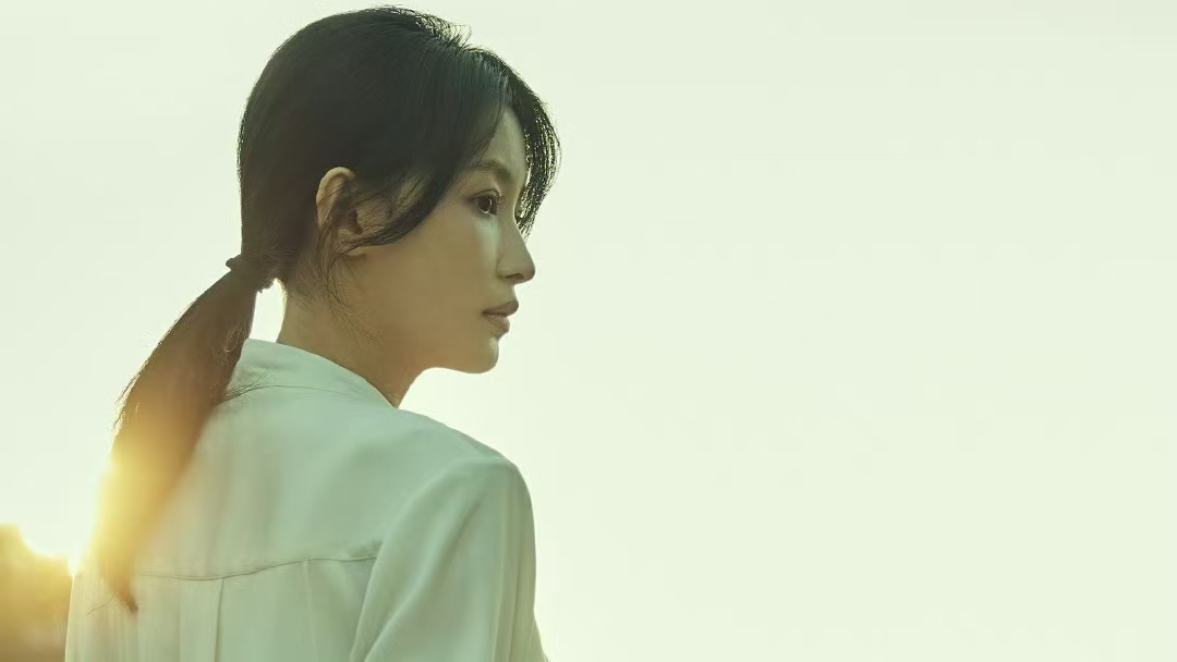 电视剧《余烬之上》大结局，三大悬疑全揭晓
由王子奇、孙阳、孙怡主演的悬疑剧《余烬