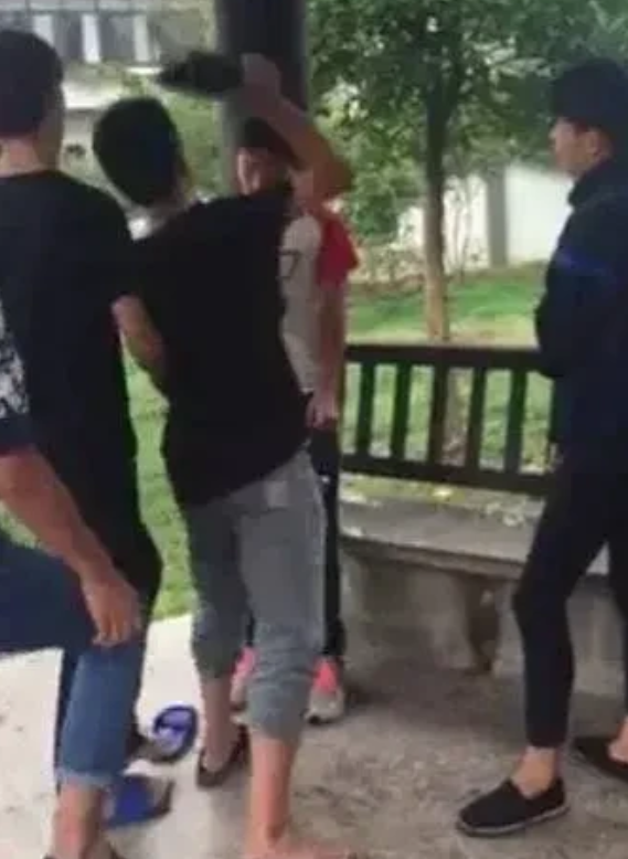 丧心病狂！河北邯郸，网传3名初中生霸凌同学后，又将同学杀害。据被害人姑姑透露：3