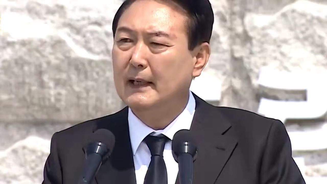 太打脸了！韩国总统尹锡悦曾想见特朗普，却被“拒之门外”。
 
在国际外交的舞台上