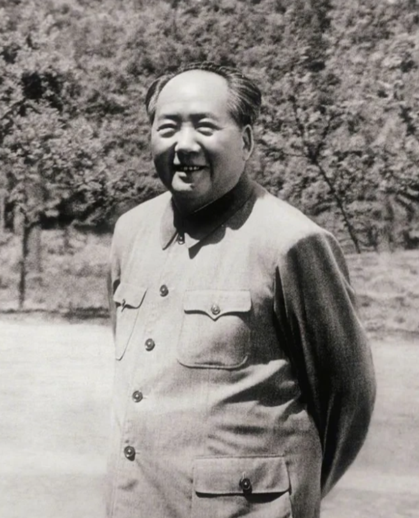 1958年程汝明入住中南海，在给主席做饭的20年里发现了一个大秘密：毛主席不吃酱