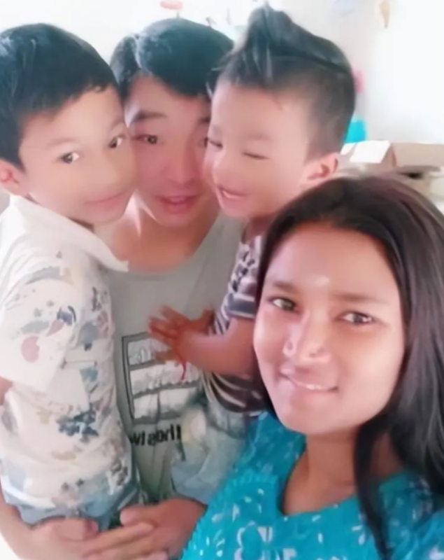 2012年，印度一19岁姑娘，听说中国丈夫非常疼爱妻子，男女地位平等，竟不顾全家