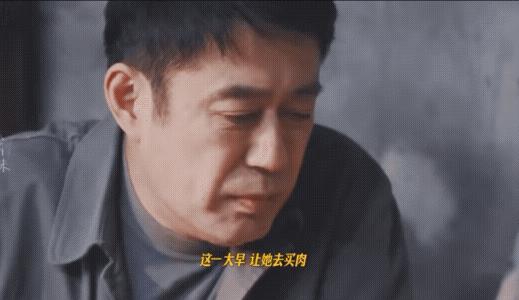 看了《六姊妹》就明白为什么那个年代的人不停的生了，因为就想生个男孩。
何家丽小时