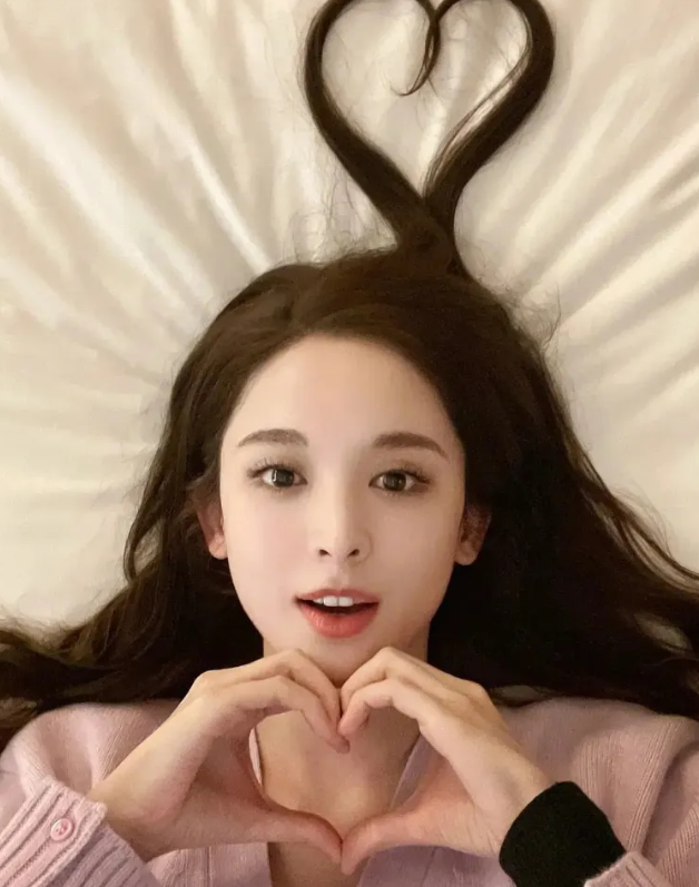娜扎这个女友视角的自拍爱了