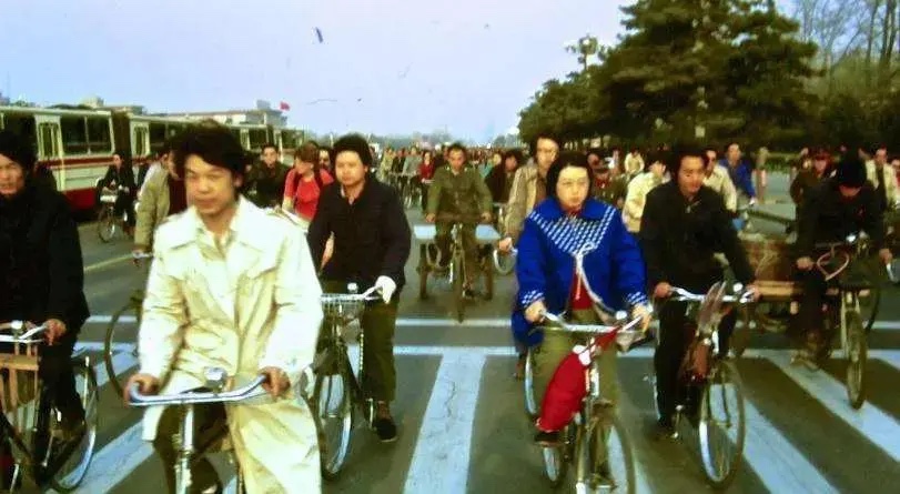 中国一周五天工作制度，为什么在我国刚被提出时会遭到强烈反对？部分领导强烈谴责：“