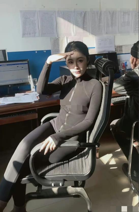 小学女教师的工作环境