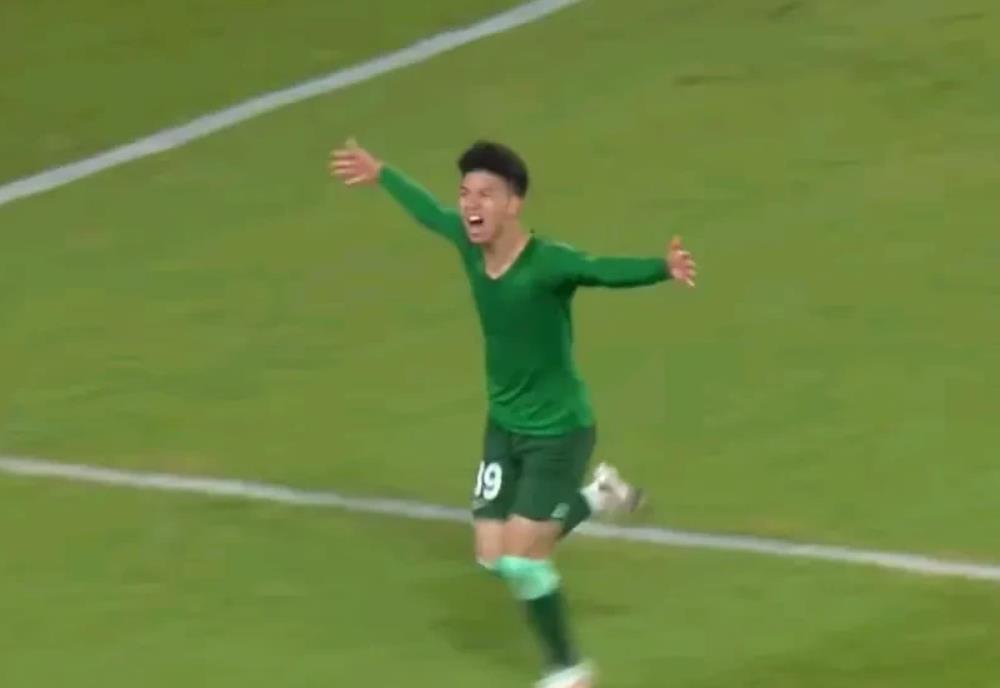 攒人品！浙江队4：2狮城水手，一战让人彻底“看清”以下2人

1、王钰栋
06年