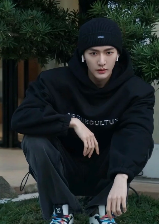 邓为： 陌上人如玉，公子世无双