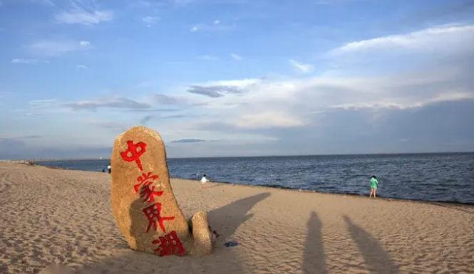 [胡瓜]历经8年艰苦谈判，贝尔湖的归属终于有了结果，我国只拿回不到十分之一的面积