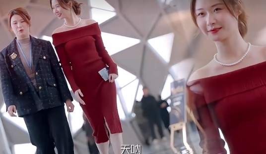 总是活在别人评价里？跟着凌忆学“自洽”
《半熟恋人3》大家都看了吗？
在节目初期