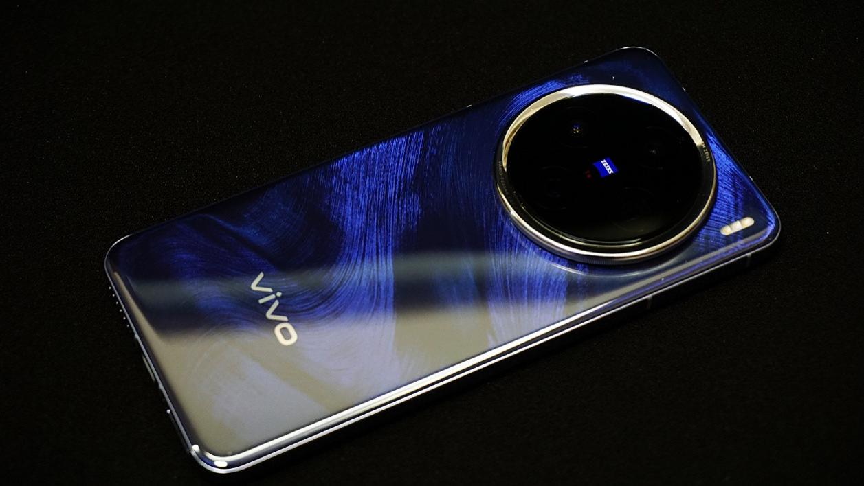 强得不像标准版——vivo X200究竟有多强？
