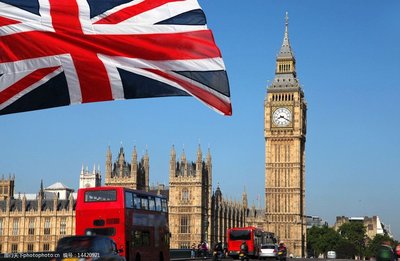 英国的严重剥削，遭到殖民地人民严重反抗