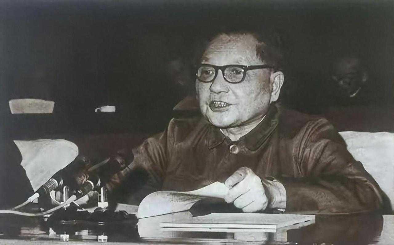 邓公曾说过这样一番话，军队里有两个人惹不起，一个是许世友，另一个人曾经大闹美国国