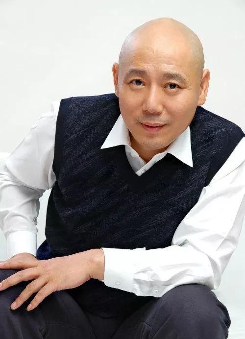 李成儒：商界摸爬滚打，演艺圈霸气侧漏