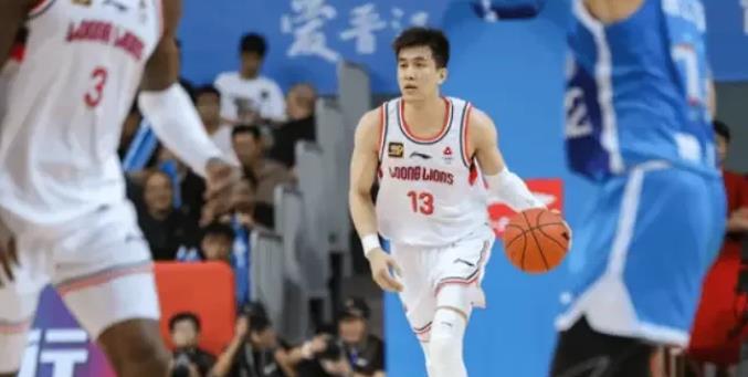 27号晚上的广州男篮，爆出两个重磅好消息！

1.广州男篮在客场以112:101