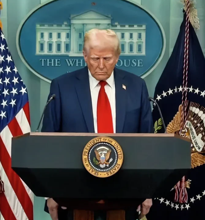 突发消息！美国总统特朗普在白宫发表讲话，向外界宣布在华盛顿里根机场发生的航班与美