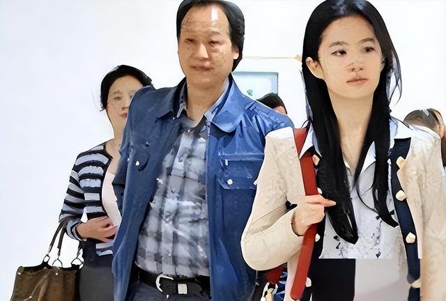 靠“认爹上位”的5位女明星，曾经不温不火，如今却混的风生水起（认老亲爹有什么讲究）-第9张图片-九妖电影