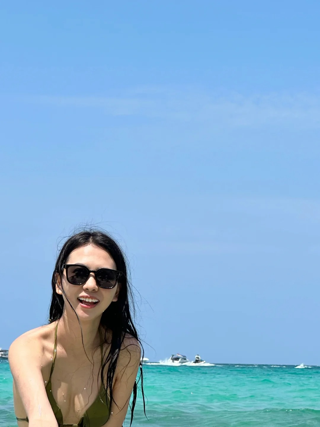 芭提雅度假
芭提雅的海真的很干净，阳光火辣辣呀～