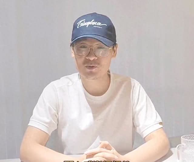 被马翔宇举报的局长已被调查，其职位可能难保。若被举报行为涉违法违规，尤其是招投标