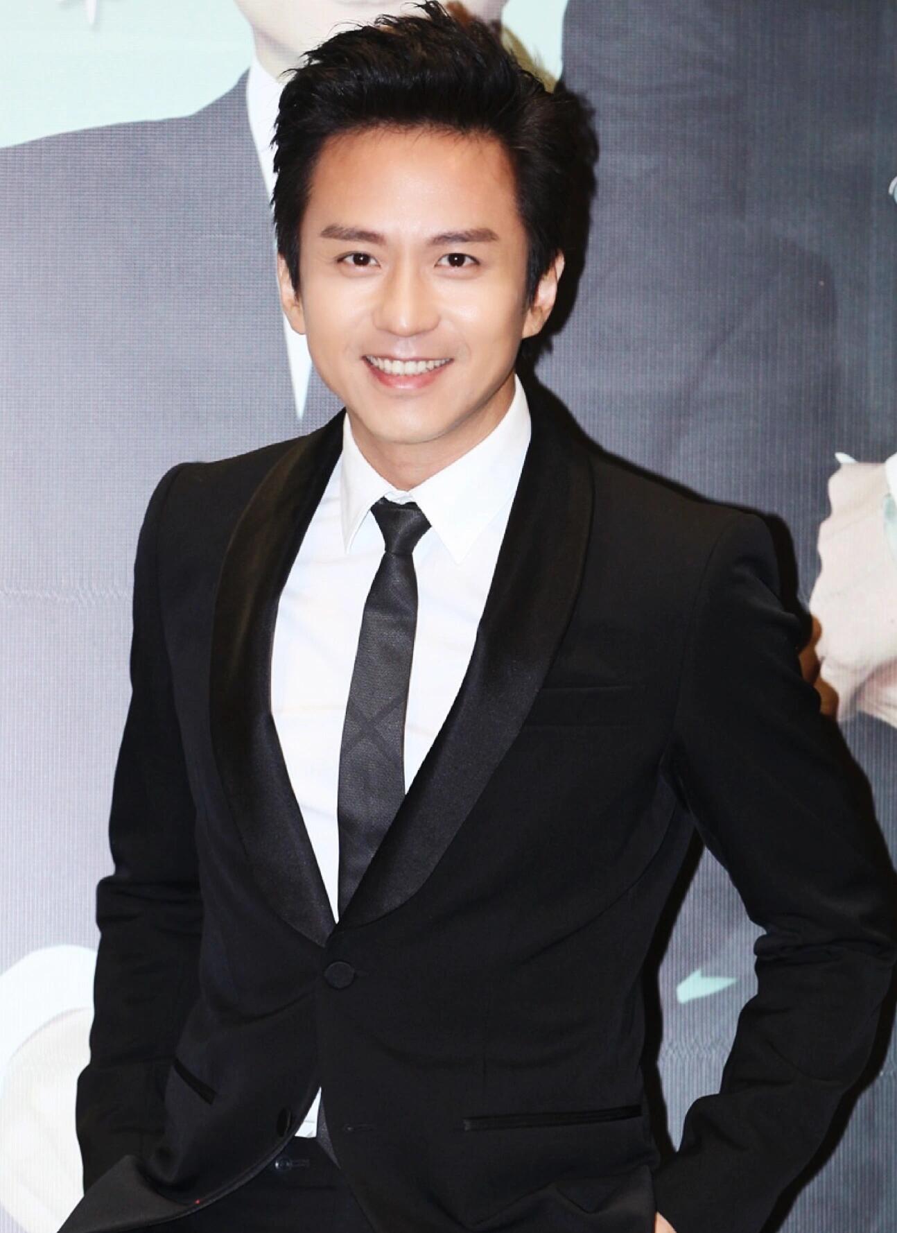 邓超被“赶出”家门，网友纷纷喊话