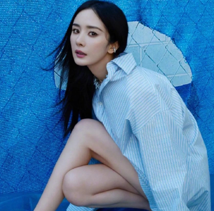 杨幂曾4个月拍了5部戏 :挑战极限！