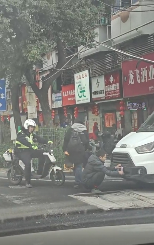 业绩这不就来了
