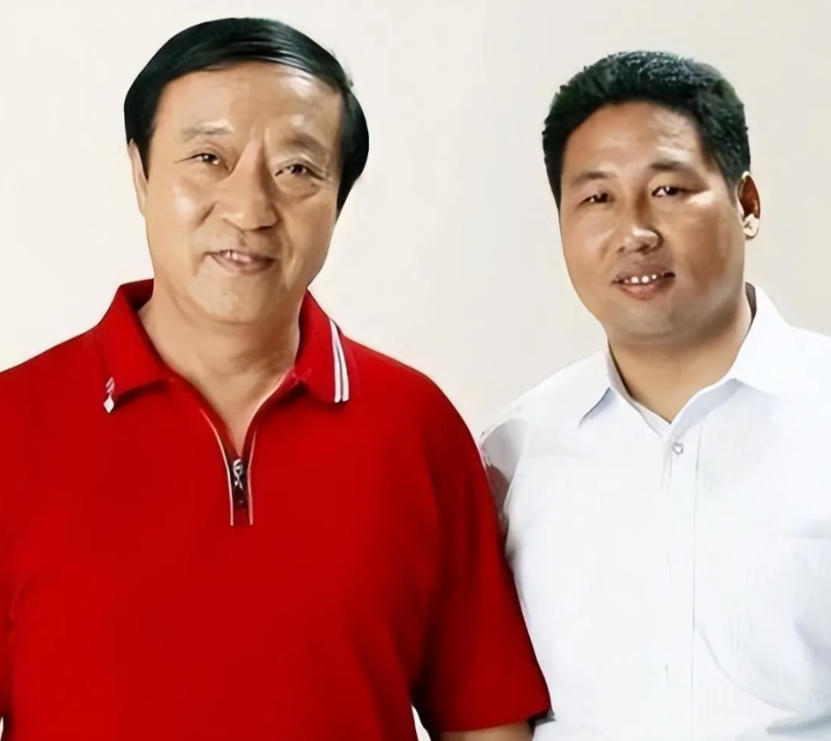 消失娱乐圈的牛群，已走上了人生另一条大道