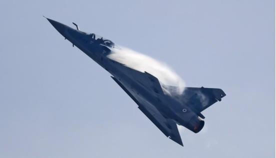 一声巨响，台一战机坠入大海！打水漂的不仅是战机

9月10日20时许台海突然传来