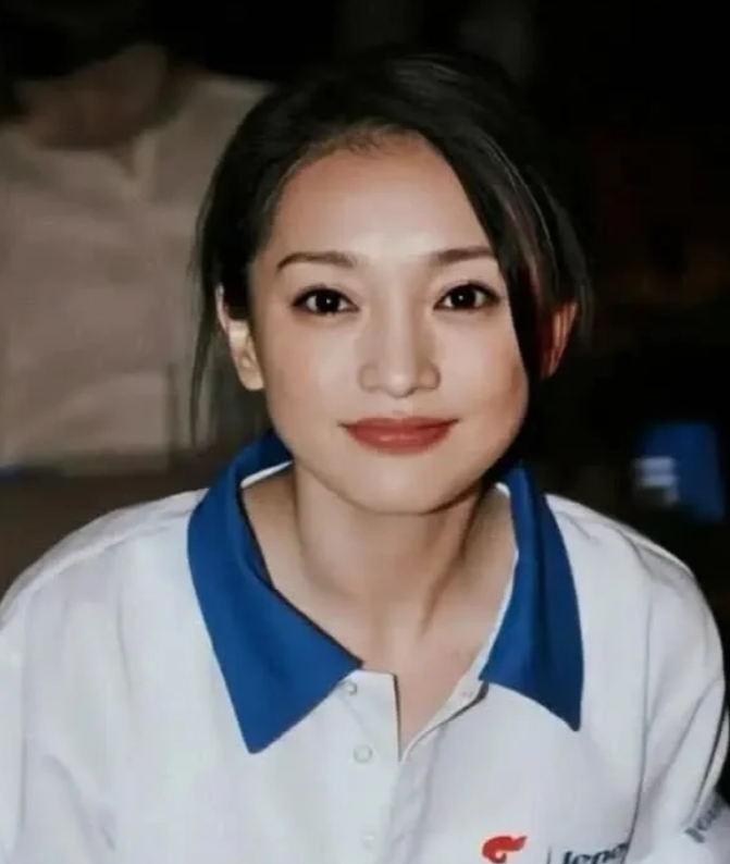 相貌平平，负债4000万，却是女神收割机