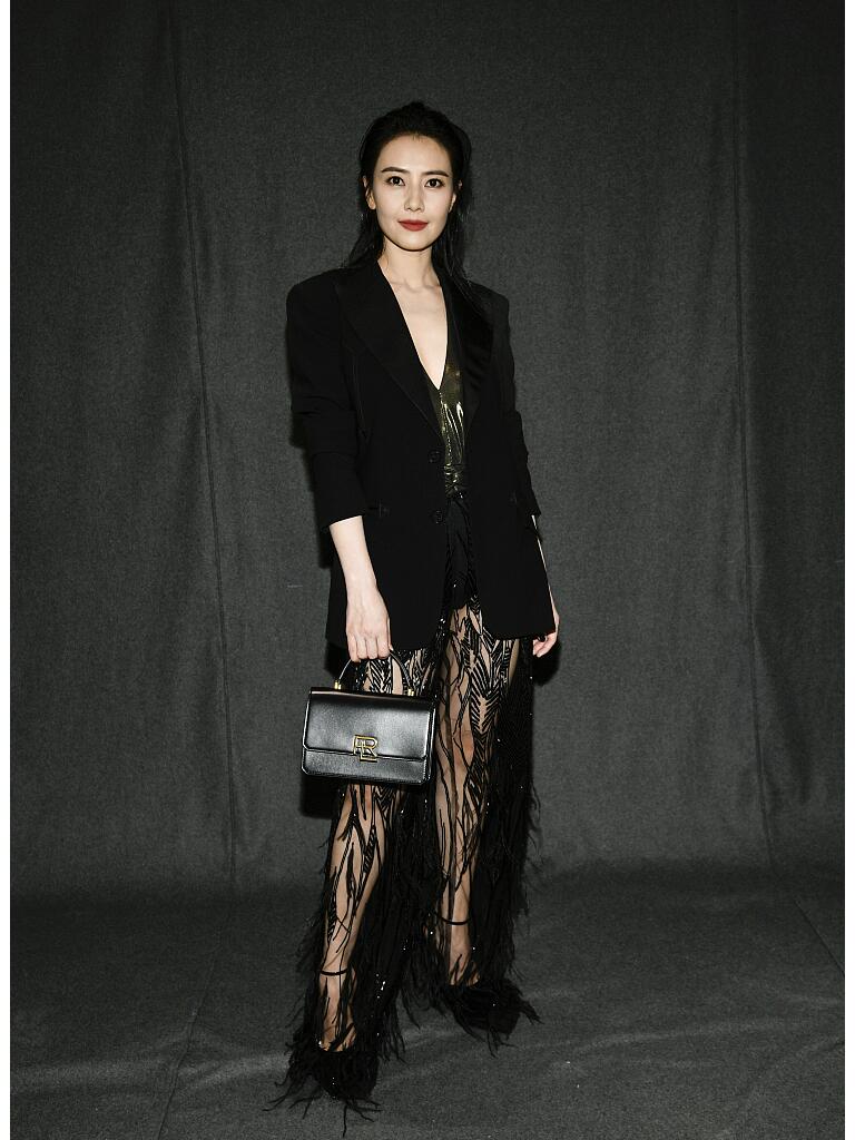 高圆圆帅气有型