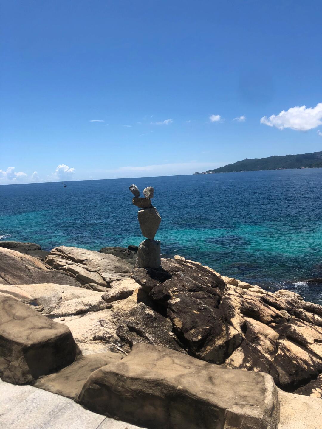 三亚晴天了，掏心窝子实话……
持续一周时间三亚一直是阴天状态，昨天终于大晴天了，