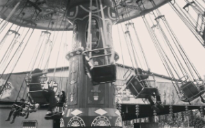 前女友对我恨之入骨，疯狂报复我的家人后，她得知真相又后悔了