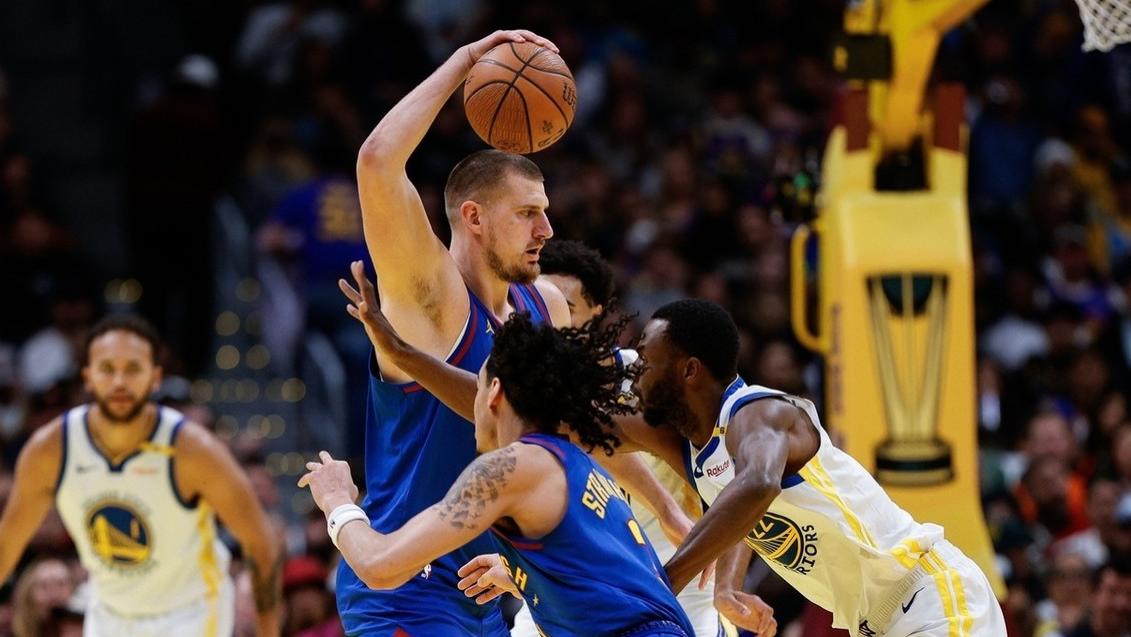 NBA杯-约基奇38+10+6导演逆转 库里准三双勇士不敌掘金遭5连败