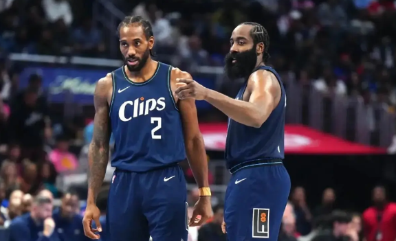 鲍尔默是不是得罪肖华了，为什么快船总是被联盟针对？

1、本赛季拥有16个背靠背