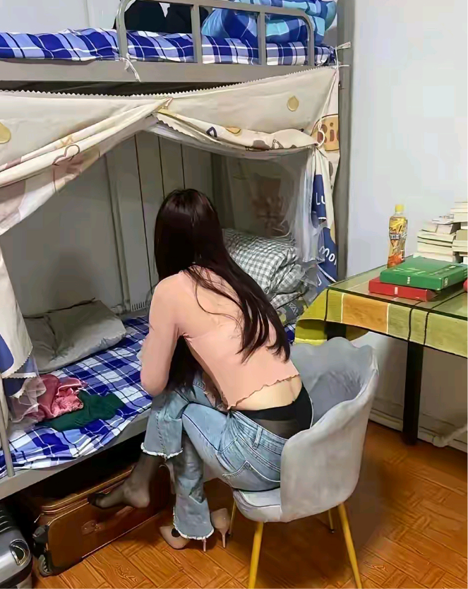 第一次进厂上班，宿舍没有空调，不知道这个冬天怎么熬过去，但愿暖阳和同事的关怀能温