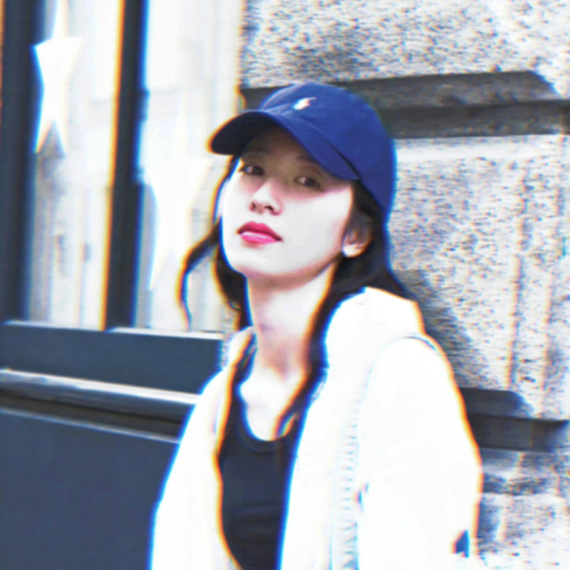 周雨彤--社交悍匪庄洁