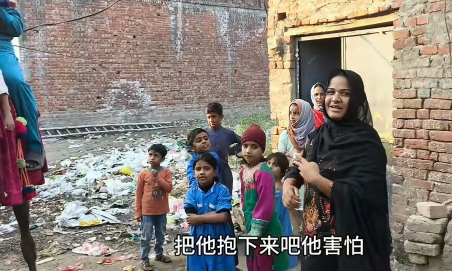  巴基斯坦丈母娘给女婿洗脚？阿阳直呼自己没有过这样的待遇