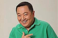 董浩是一位才华横溢的画家和演员