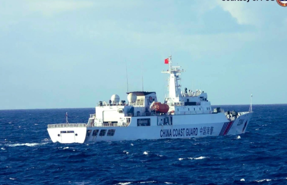 中菲海上对峙升级，南部战区深夜定调：局势尽在掌握